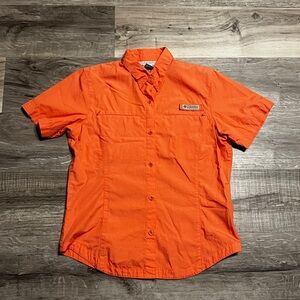 Columbia women’s salmon pink/orange Casual Shirt small